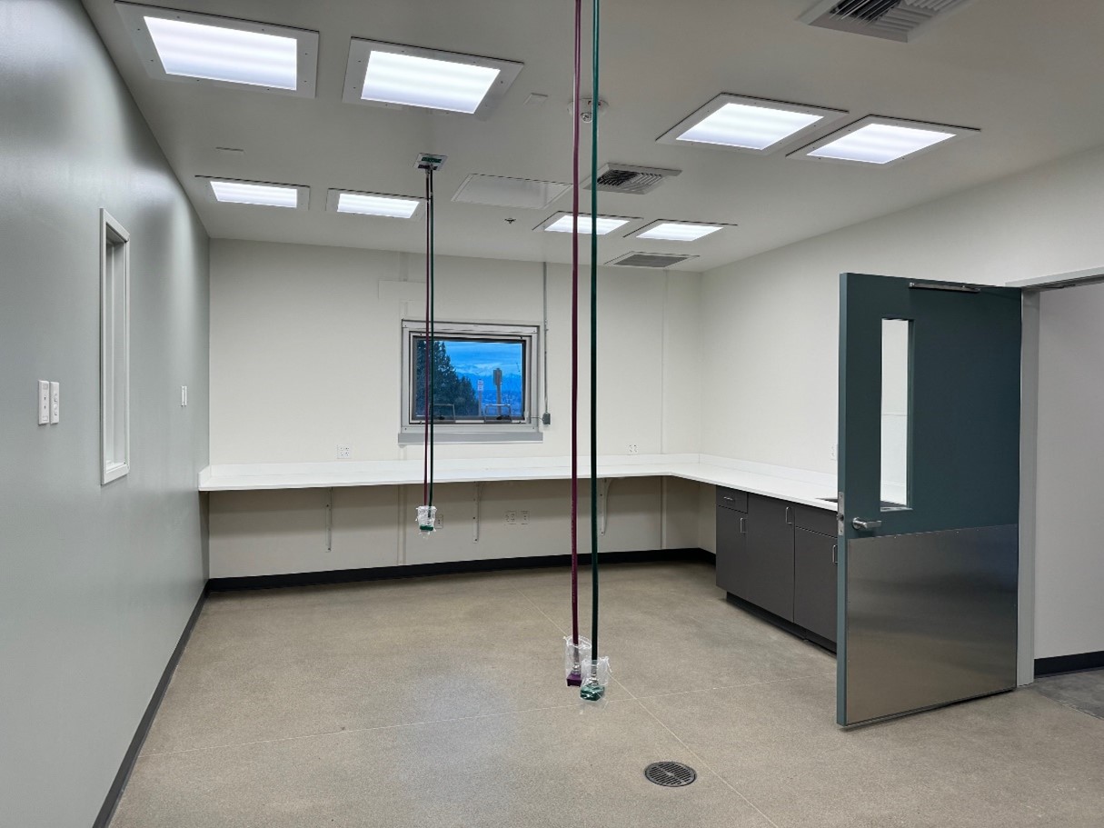 The exam room at the new PAWS Wildlife Center, complete with centralized oxygen and anesthetic gas-scavenging systems.